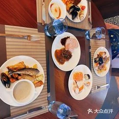 丽兹酒店推出全新下午茶套餐，融合中西美食元素，为宾客带来独特的味蕾体验