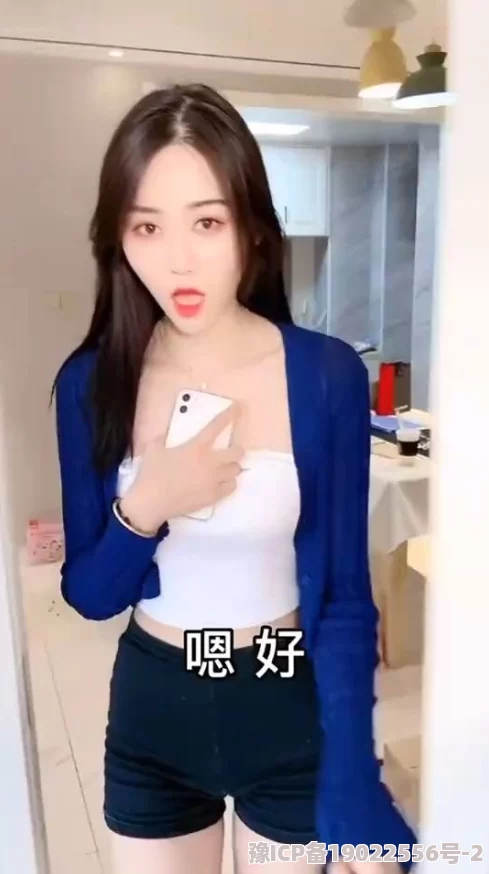 美女脱一光二净的视频资源审核中预计三小时后上线