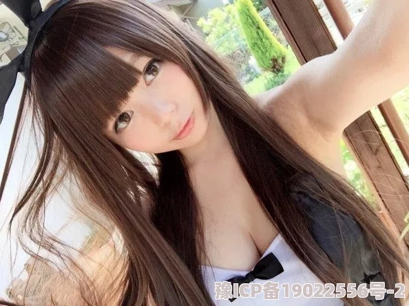 にされた乳揉み痴汉电车t101听说受害者竟然是知名Coser？！