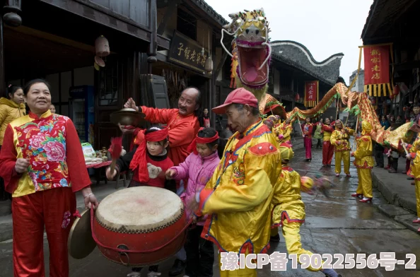 铜铜铜锵锵锵锵原标题《锣鼓喧天》花絮曝光展现幕后精彩花絮