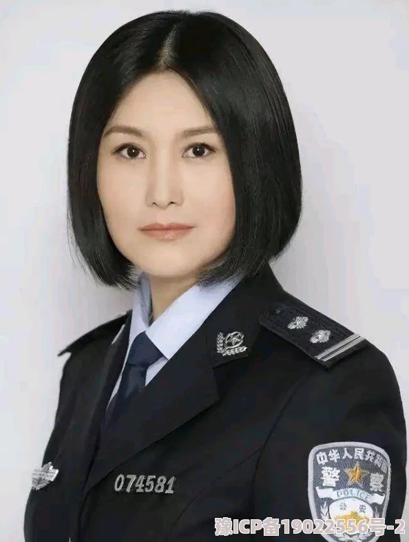 大胸警花做奶牛小说展现女性困境与性剥削的隐喻表达